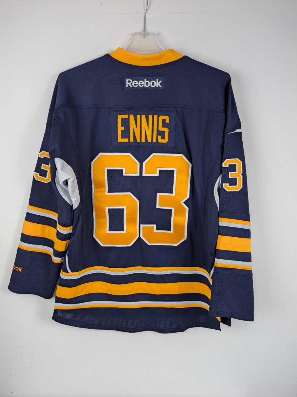 Buffalo Sabres Tyler Ennis jersey - Medium - Picture 8 of 10